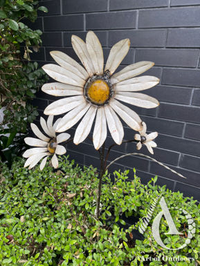 Metal Daisy Stem