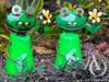 Frog waiving with Daisy