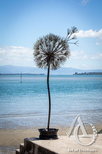 Giant Dandelion in the Wind sculpture