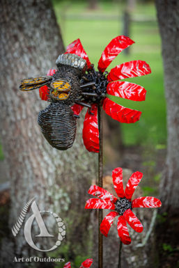 Matal Steampunk Bee